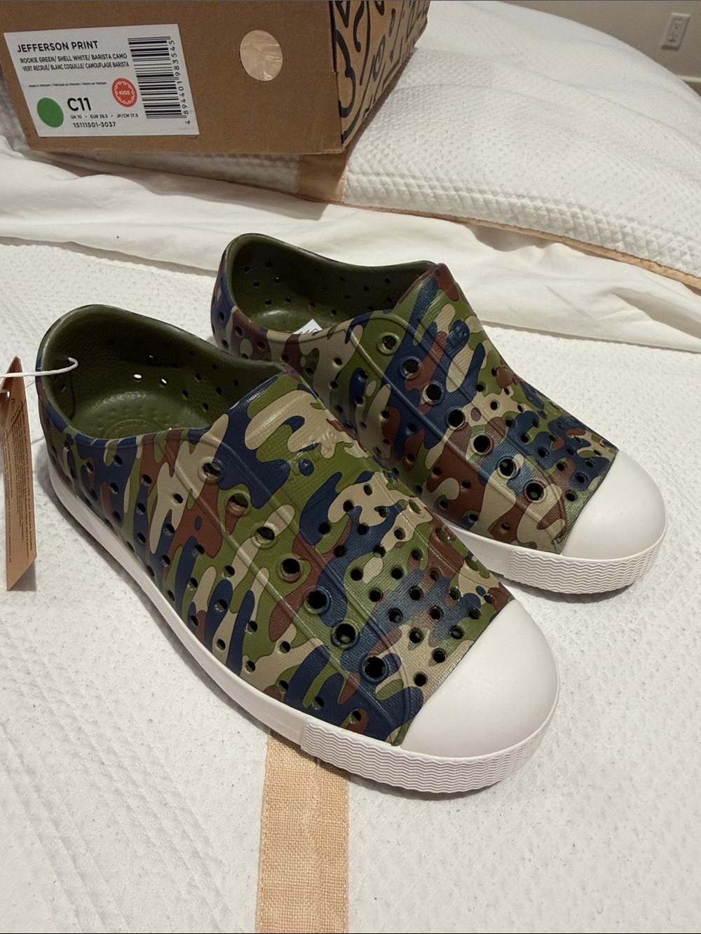 NWT - Native - Kids Jefferson Camo Waterproof Shoes - Size: C11